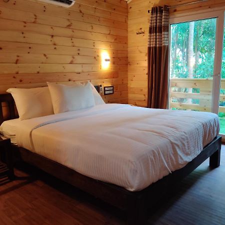 Breezywood Resort Mālvan 외부 사진